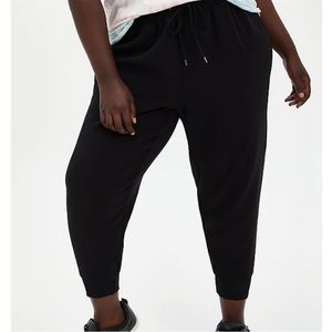 Torrid Relaxed Fit Dressy Twill Crop Joggers